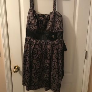 Filigree patterned dress